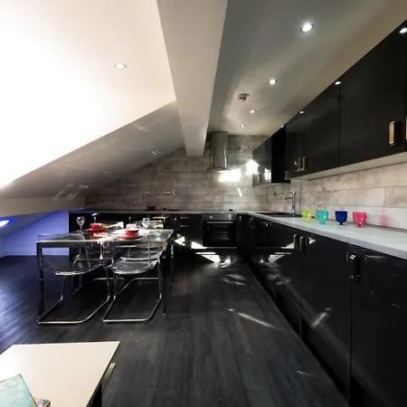 Blenheim Contractor's Quarters Apartment *